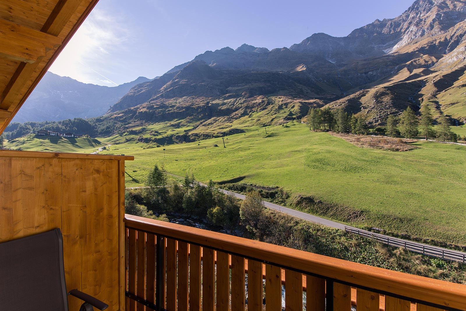 View of the Val Passiria in summer seen from the Residence Marteshof