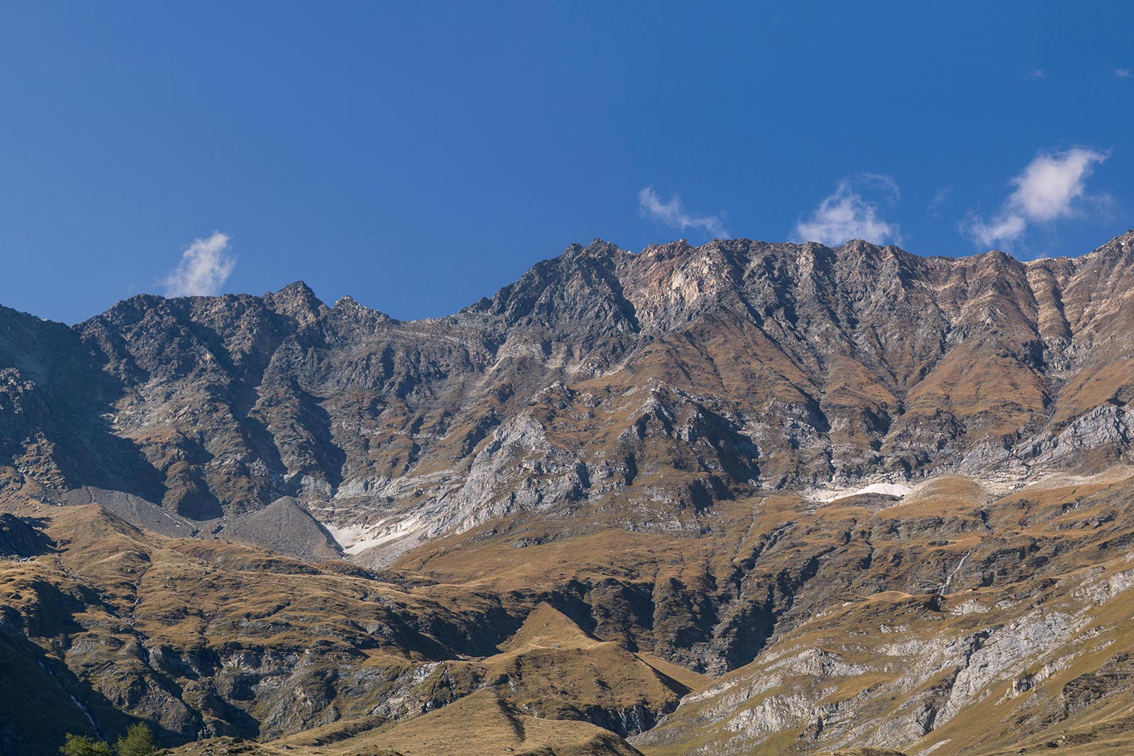 Dettaglio delle montagne attorno a Plan in Passiria